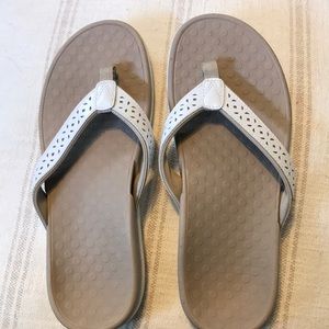 Womens Vionic Tide Sandals